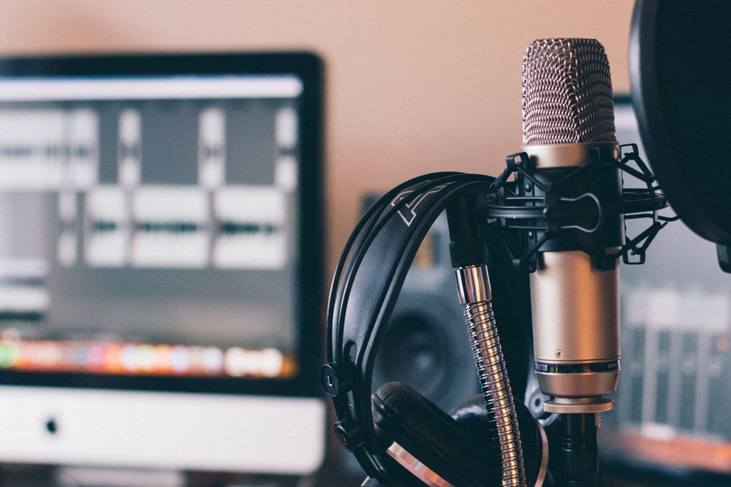 featured-image-3 London-based voice artist
