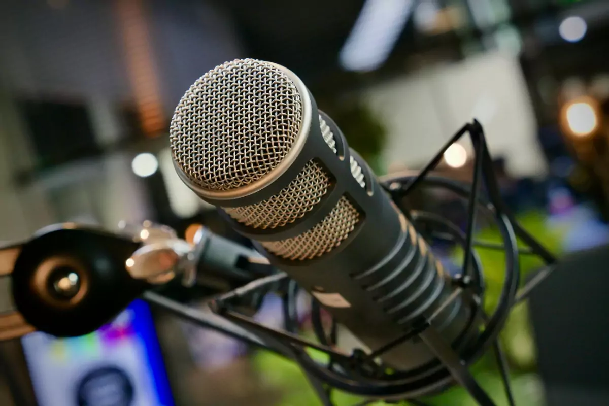 microphone for London-based voice artist